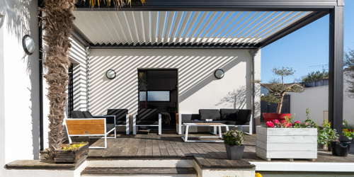 Pérgola en el jardín y en la terraza