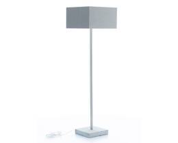 Lámpara de pie Petra, altura 155 cm.