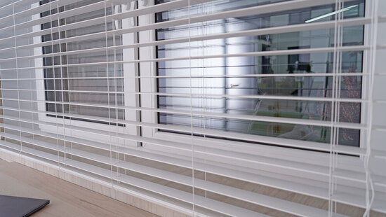 
										Persianas imitación madera PVC
																						