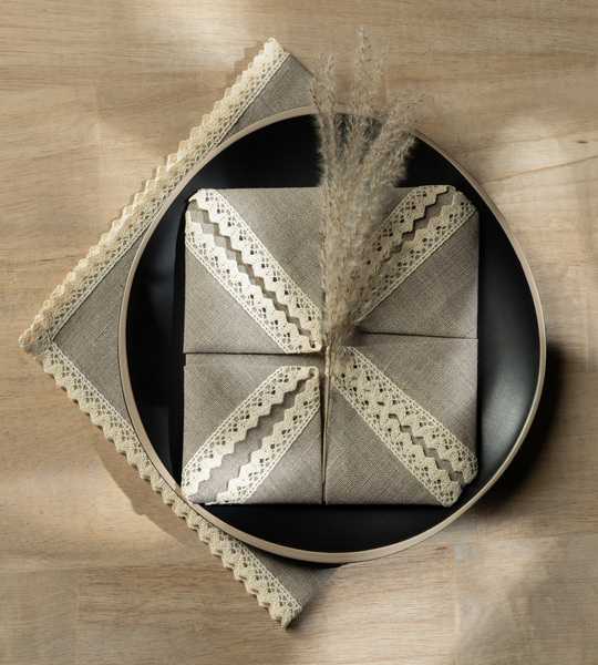Napkin with Lace, 1 Piece, 48x48 cm